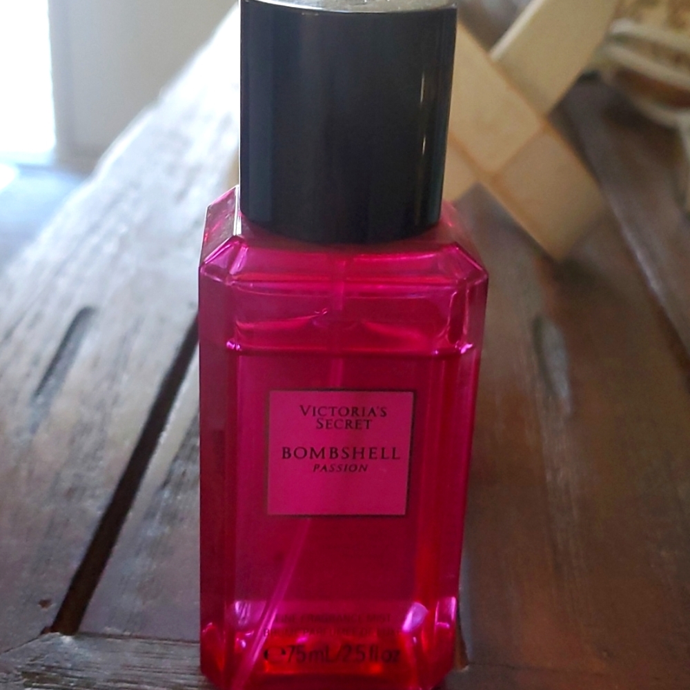 Victoria secret bombshell passion